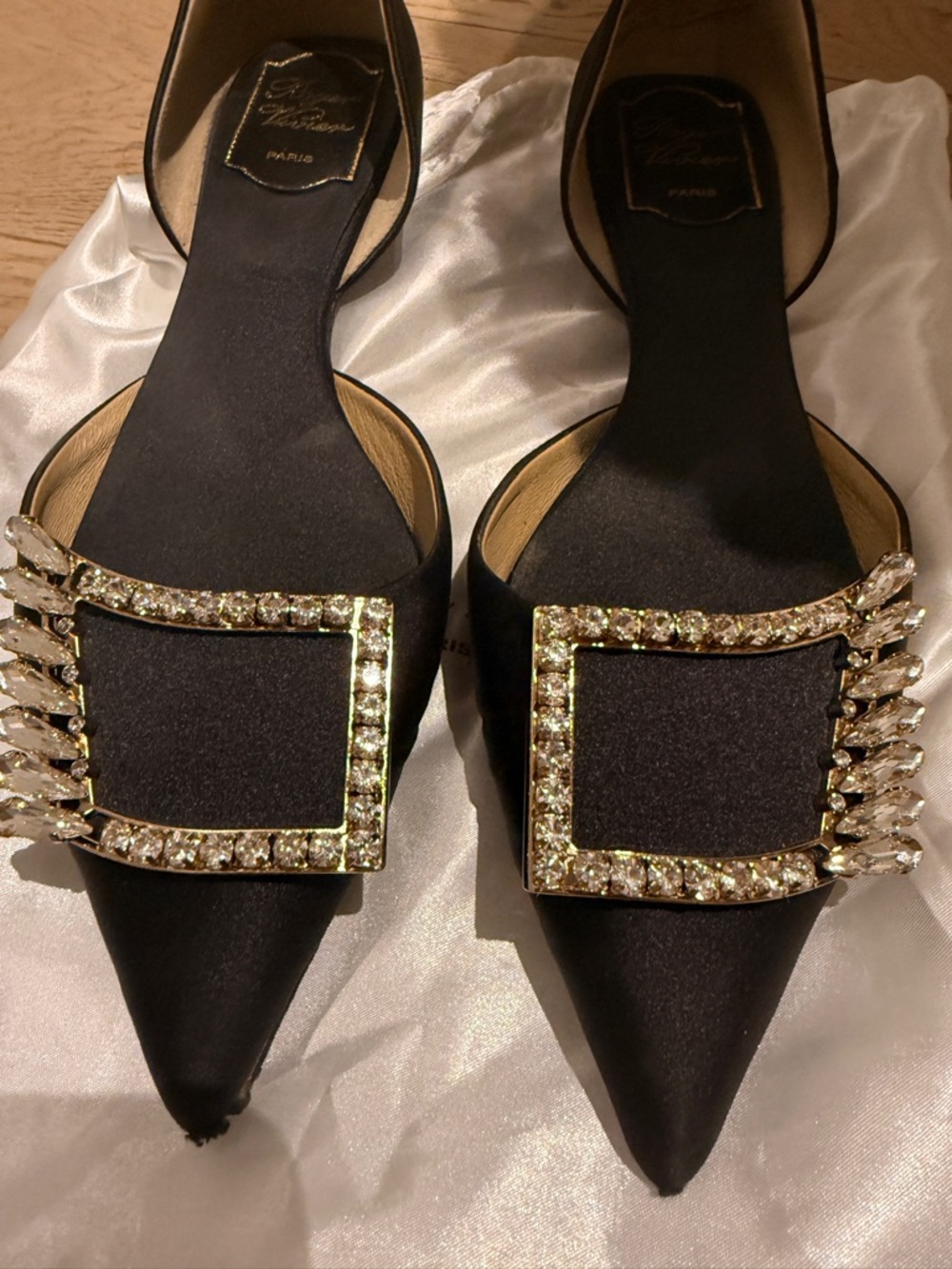 Like new Roger Vivier Wings Eye Buckle Crystals Black Satin Pointed Toe Flats
